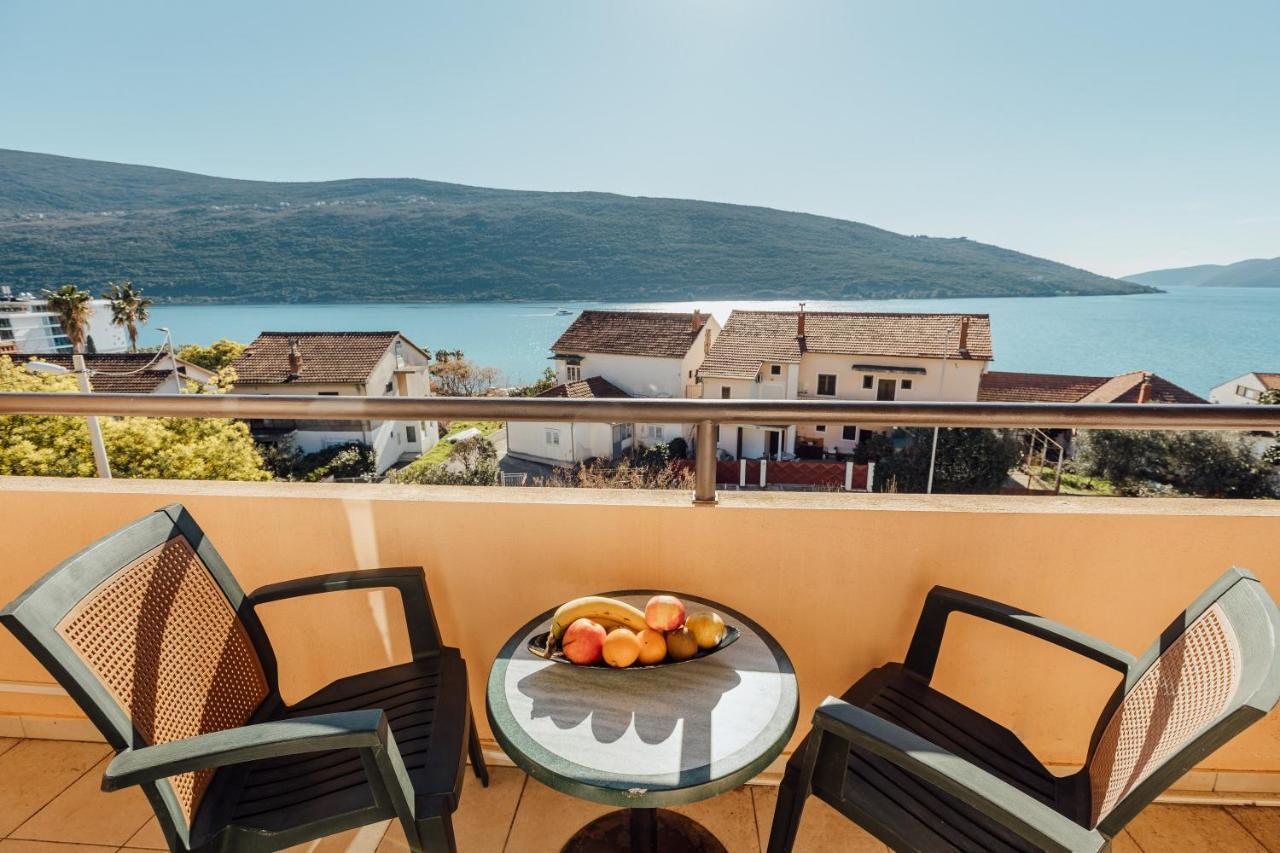 Apartmani Mara Кумбор Екстер'єр фото